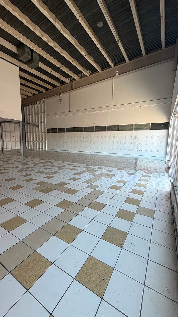 Local comercial en Lago Sur, Tijuana, foto 5 de 23