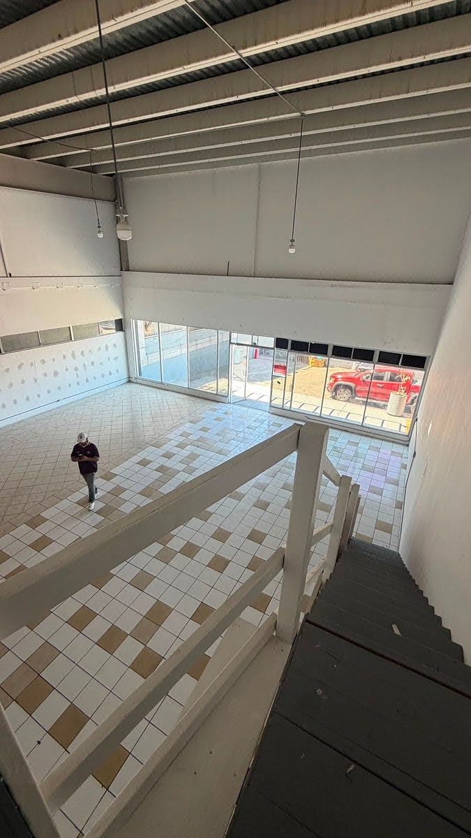 Local comercial en Lago Sur, Tijuana, foto 9 de 23