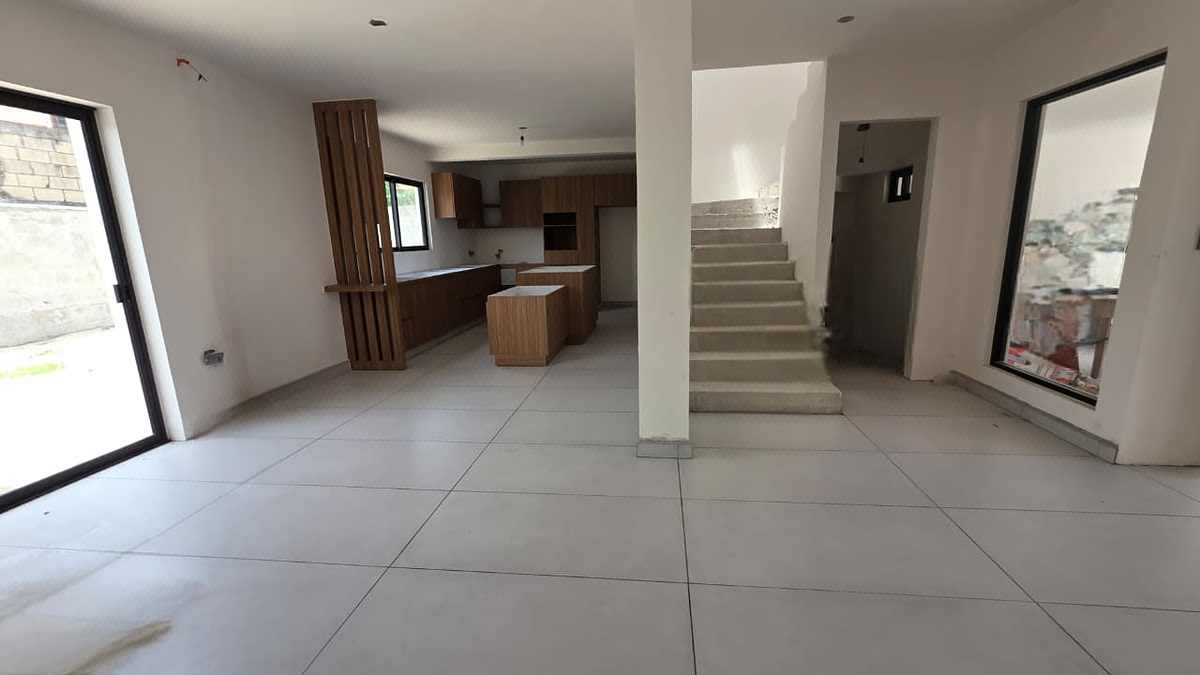 Brand new house in residential area - foto 3