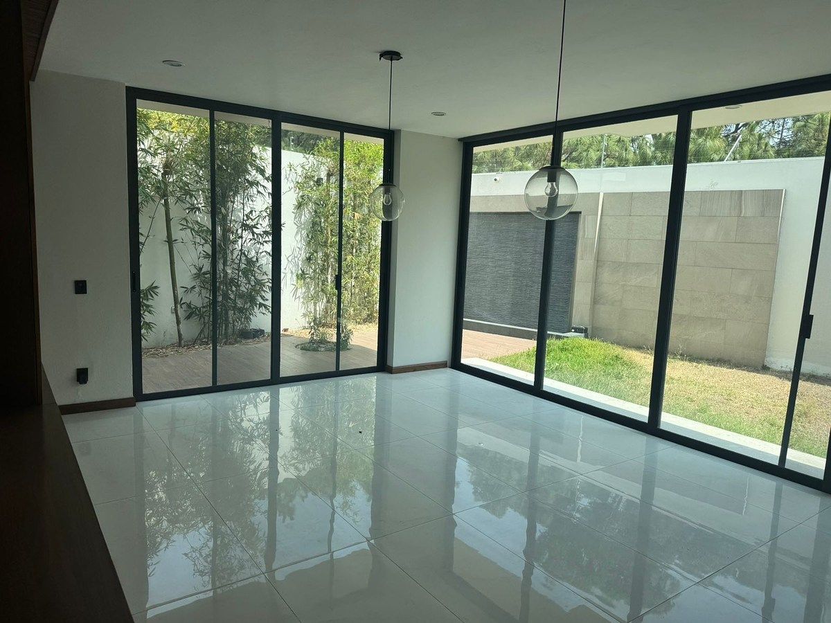 House in Gated Community in Condominio Puerta Plata, Zapopan, photo 2 of 31