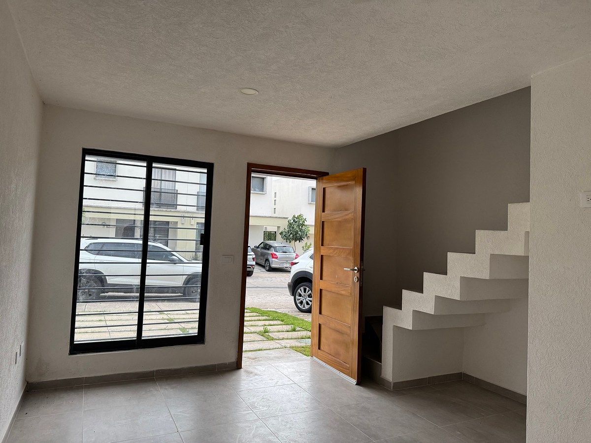 House in Gated Community in Adamar, Tlajomulco de Zúñiga, photo 2 of 12