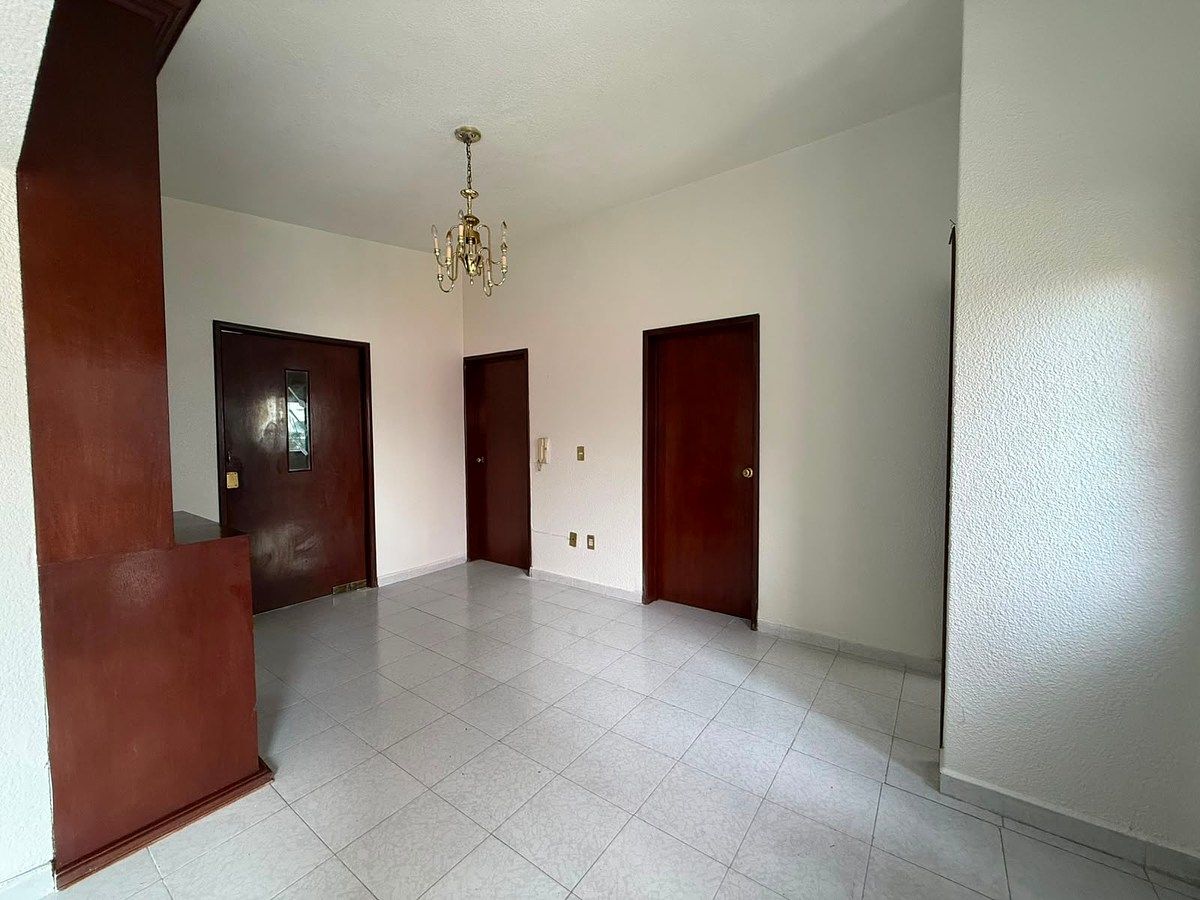 HALL DISTRIBUCION, foto 8 de 21