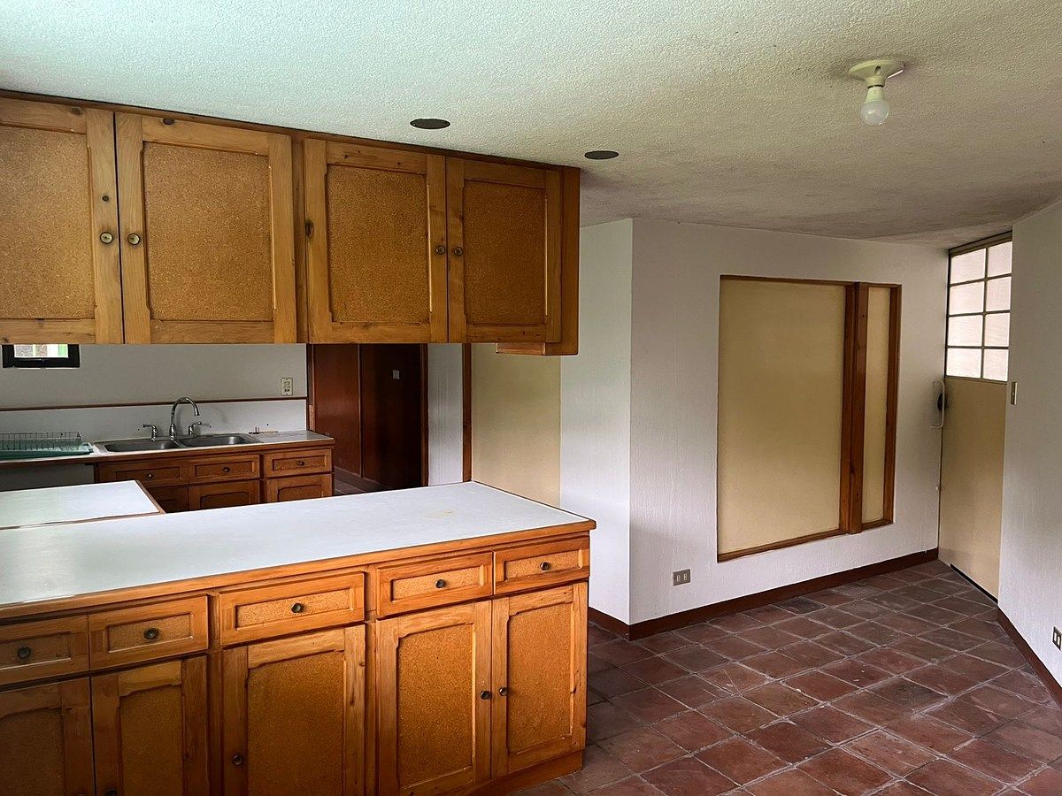 Apartamento en RENTA - zona 11 Las Charcas - Image 1