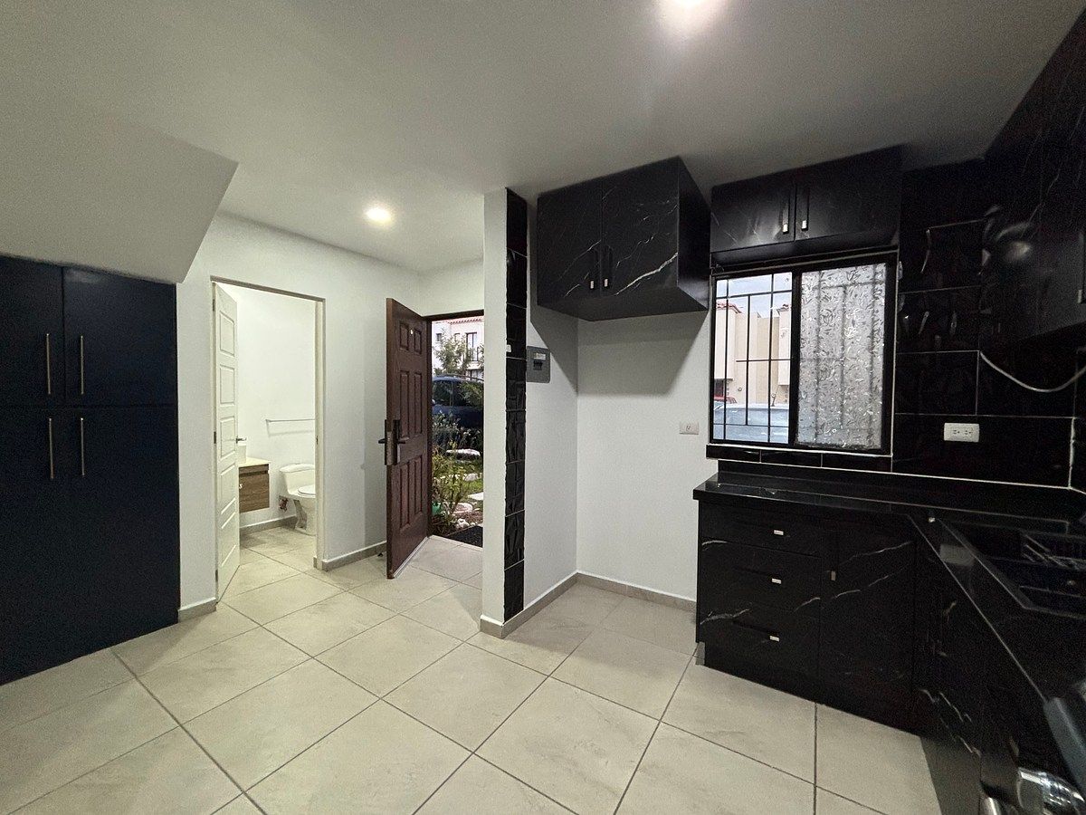 House in Gated Community in Capital Sur, El Marqués, photo 8 of 22