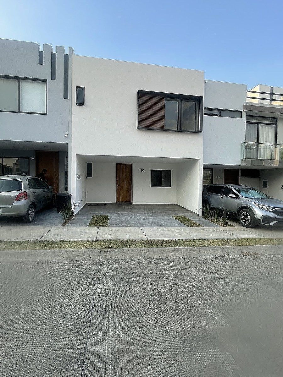Casa en venta Real de Valdepeñas, foto 1 de 29
