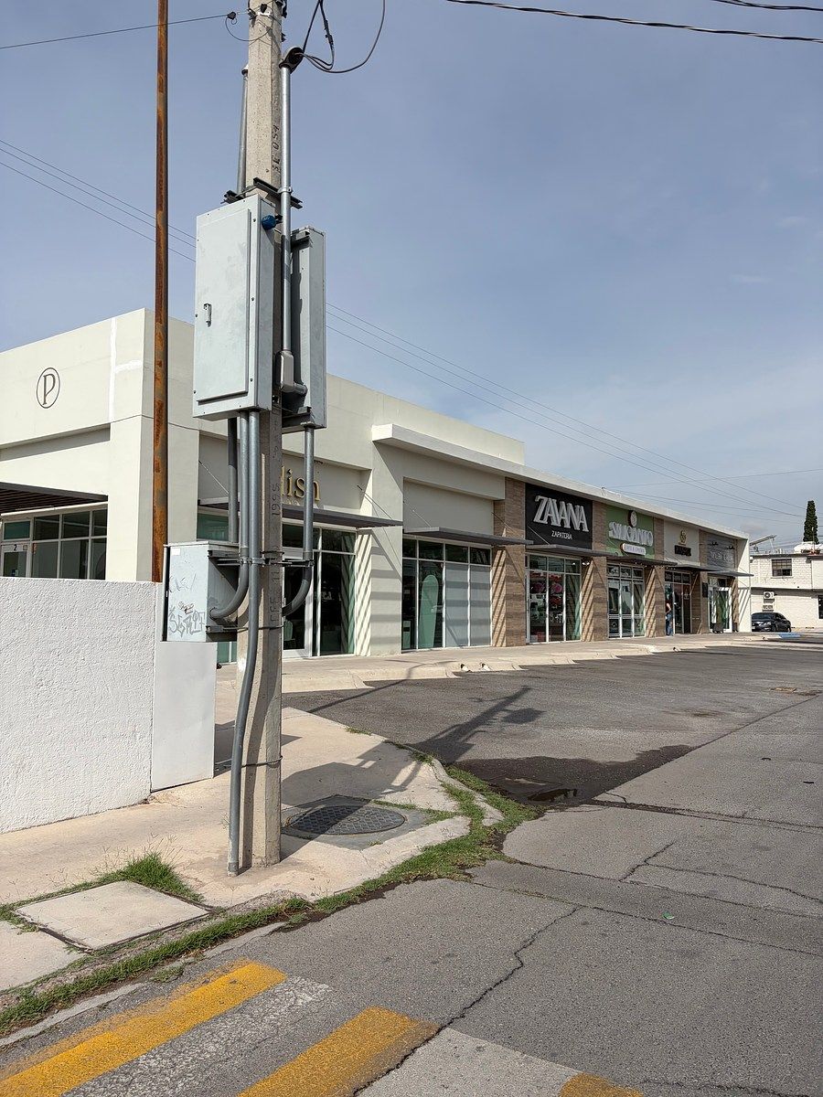 Local Comercial en Renta en Av. Glandorff, foto 1 de 4