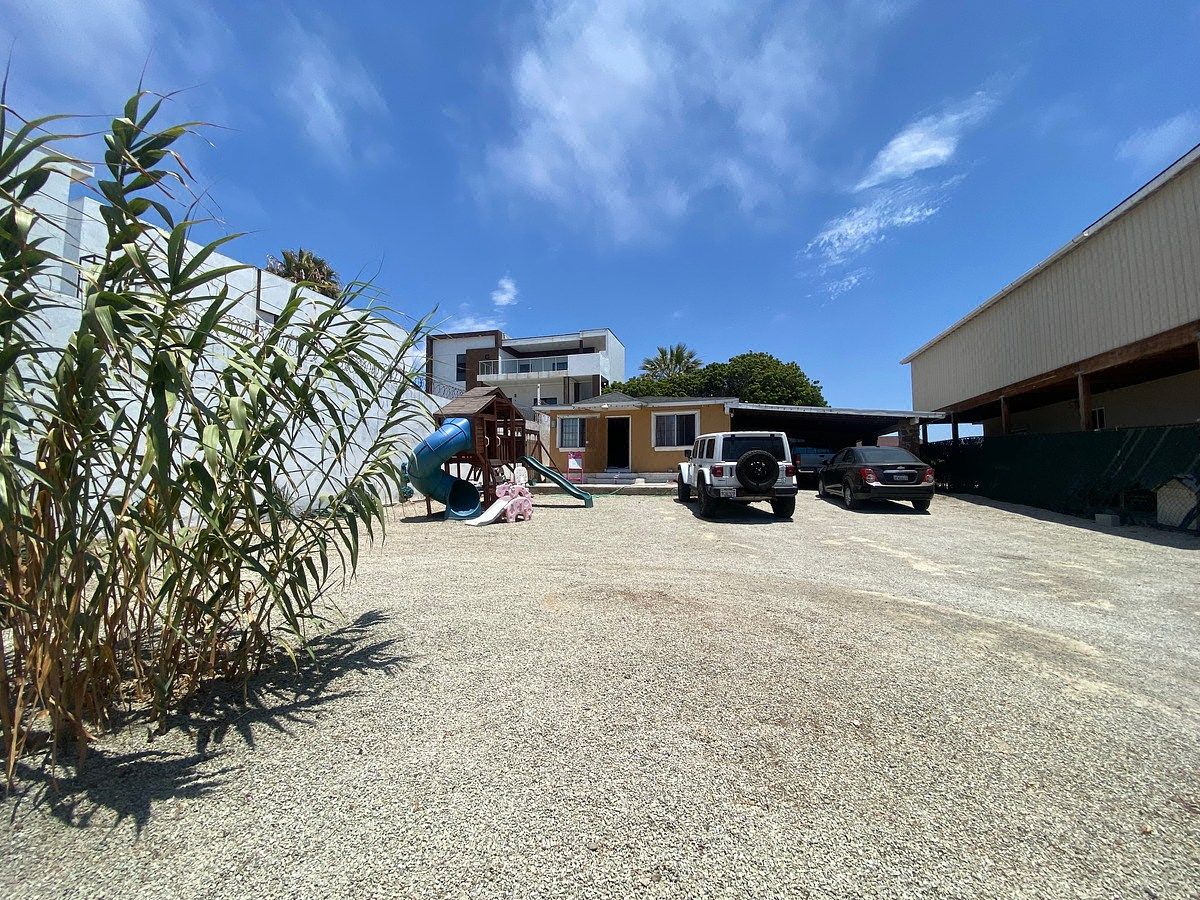 Terreno en Venta a Pasos de la Playa en Rosarito