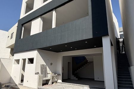 Casa de Pre Venta en El Barro Carr. Nacional, Monterrey Nuevo León.