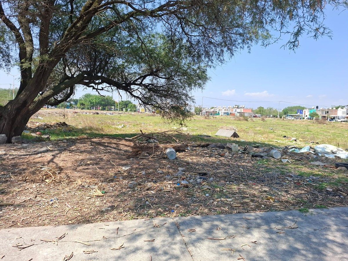 Lot in Paseos del Valle, Tlajomulco de Zúñiga, photo 2 of 10