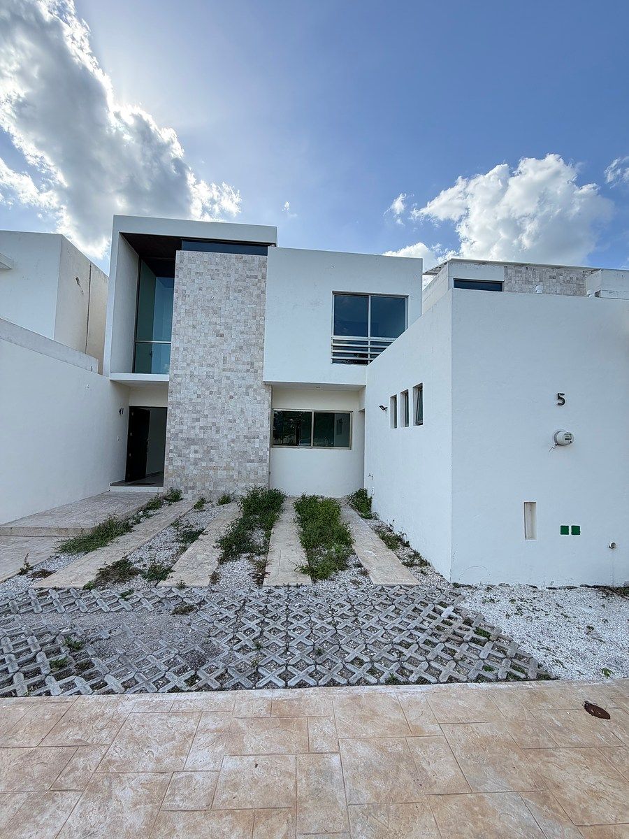 Casa para alugar com 4 quartos na Privada Anturio em Cholul, Mérida., foto 1 de 33