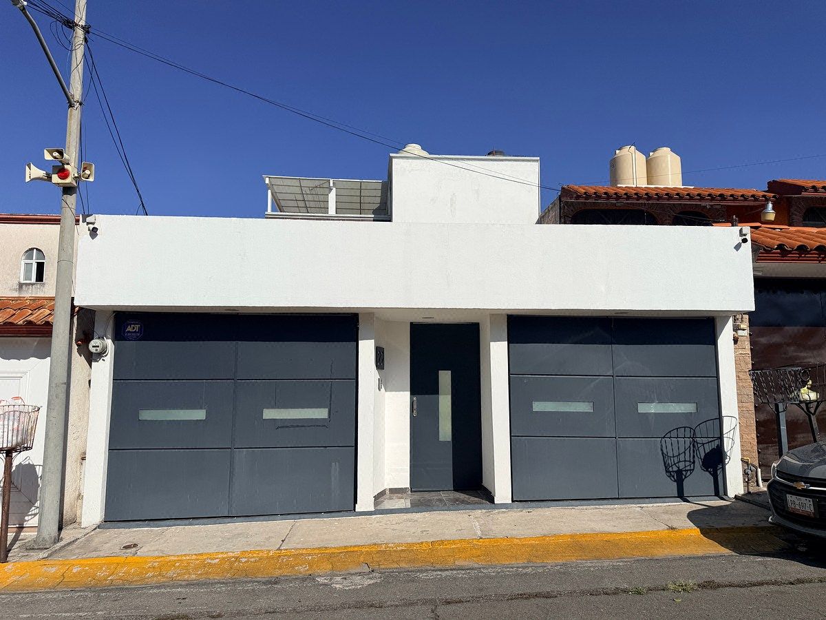 Venta de Casa en Lomas Verdes 5ta Sección.