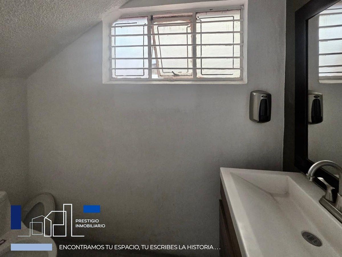 Retail Space in Lomas de Chapultepec II Sección, Miguel Hidalgo, photo 11 of 23