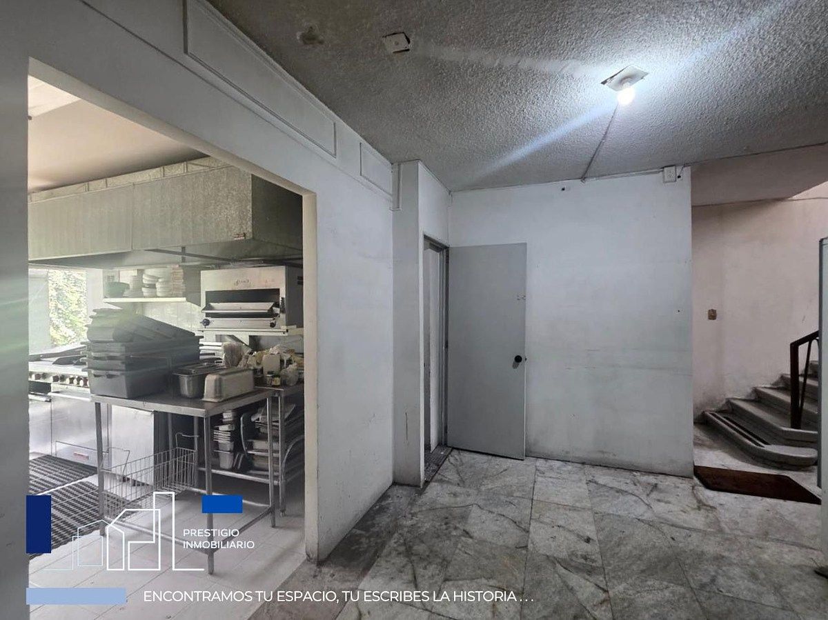 Retail Space in Lomas de Chapultepec II Sección, Miguel Hidalgo, photo 16 of 23