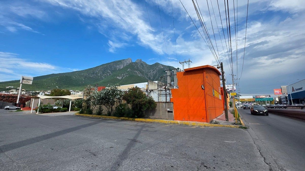 Renta | Terreno Comercial | Contry | Corredor Garza Sada, foto 1 de 9