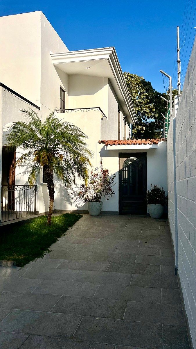 House in Bugambilias, Zapopan, photo 5 of 24