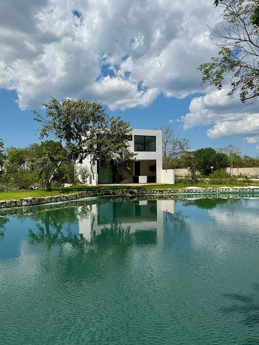 CASA EN VENTA DE 4 RECÁMARAS FRENTE AL LAGO, ALTOZANO, MÉRIDA, foto 1 de 23