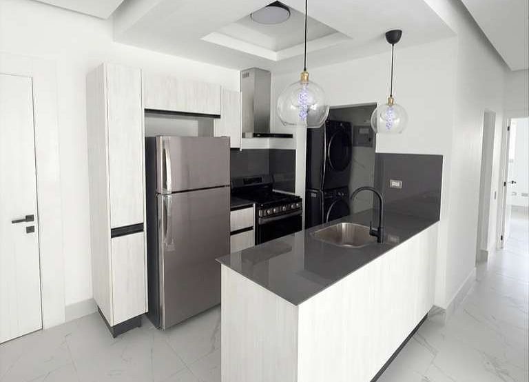 Apartamento en alquiler en evaristo morales, foto 1 de 11