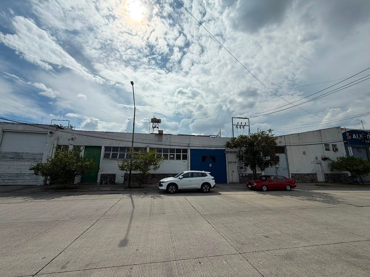 Galpão comercial em Zona Industrial 1a. Sección, Guadalajara, foto 4 de 12