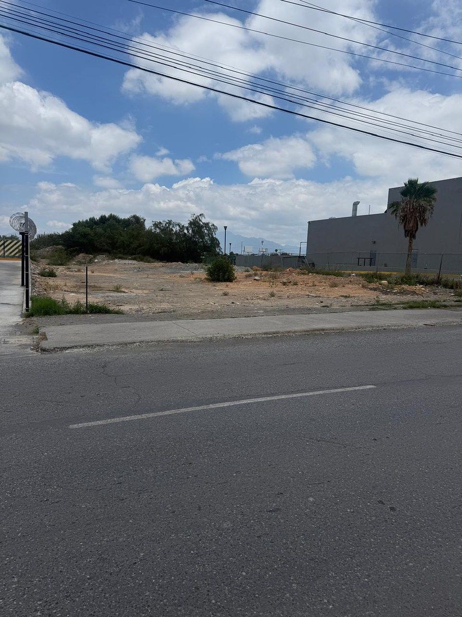 Lot in Fraccionamiento Santa Fe, Saltillo, photo 2 of 2