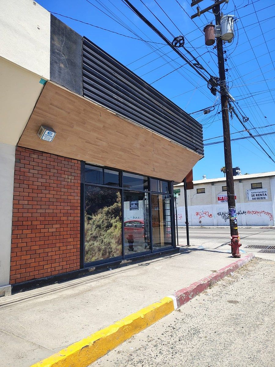 Local comercial en Sección Primera, Ensenada, foto 3 de 11