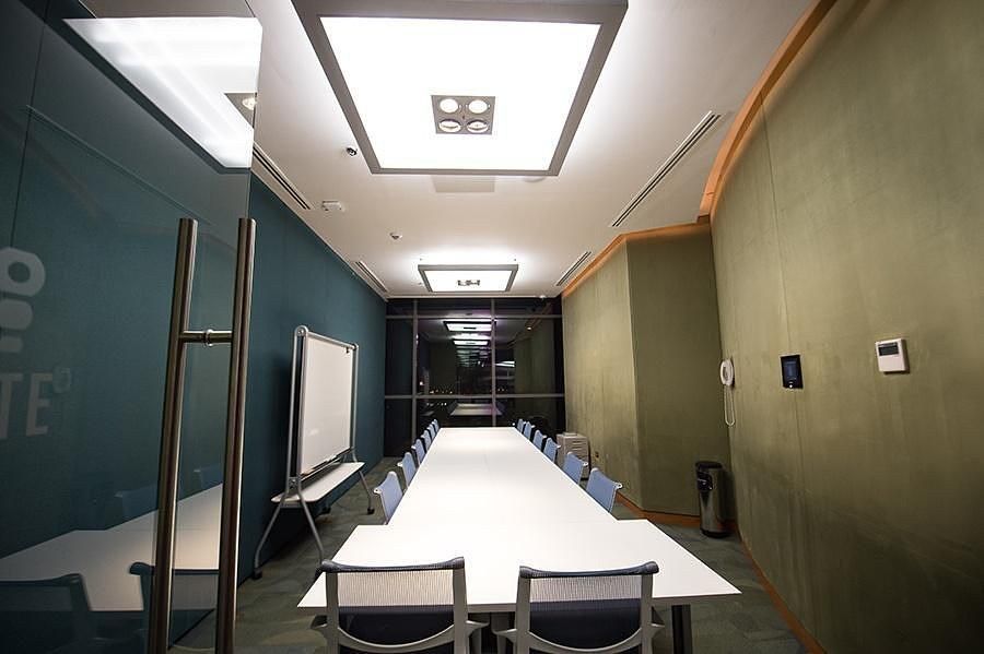 Office in Alfonso Reyes, Monterrey, photo 2 of 19
