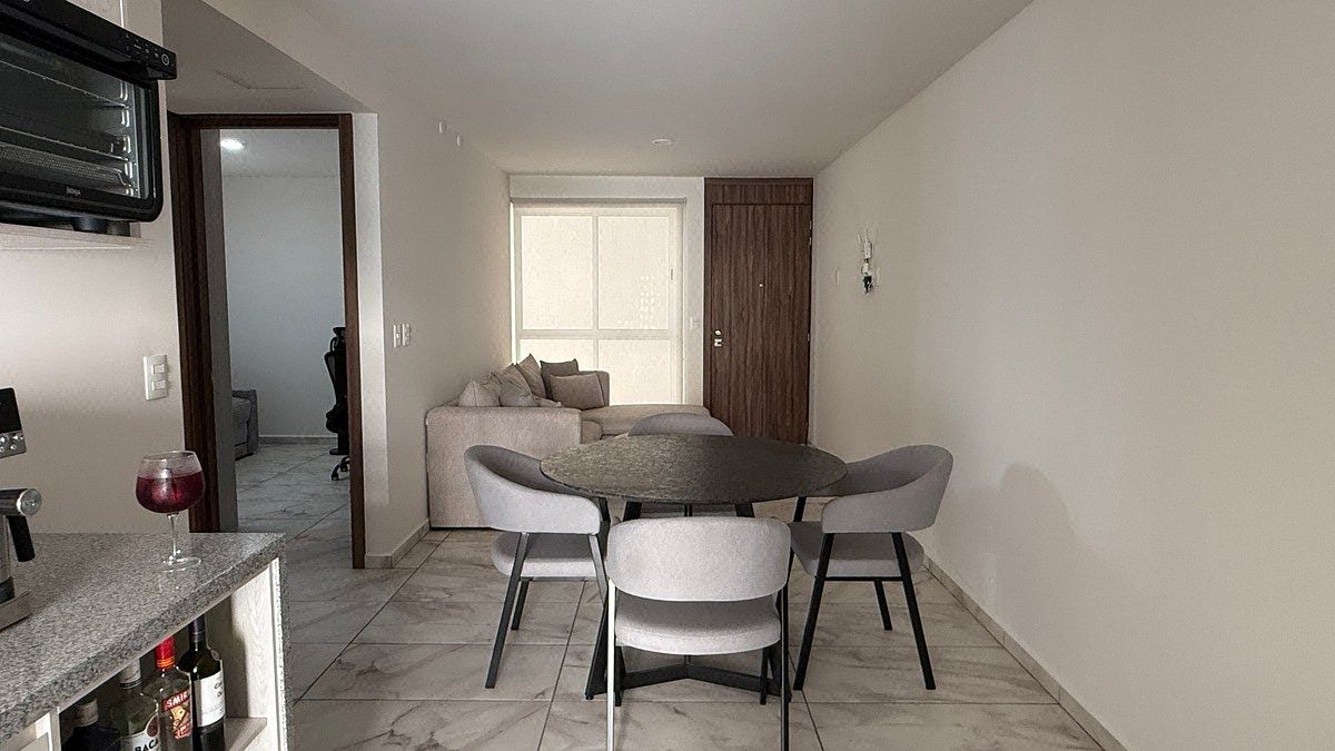 Apartment in Fraccionamiento Real de Valdepeñas, Zapopan, photo 2 of 18