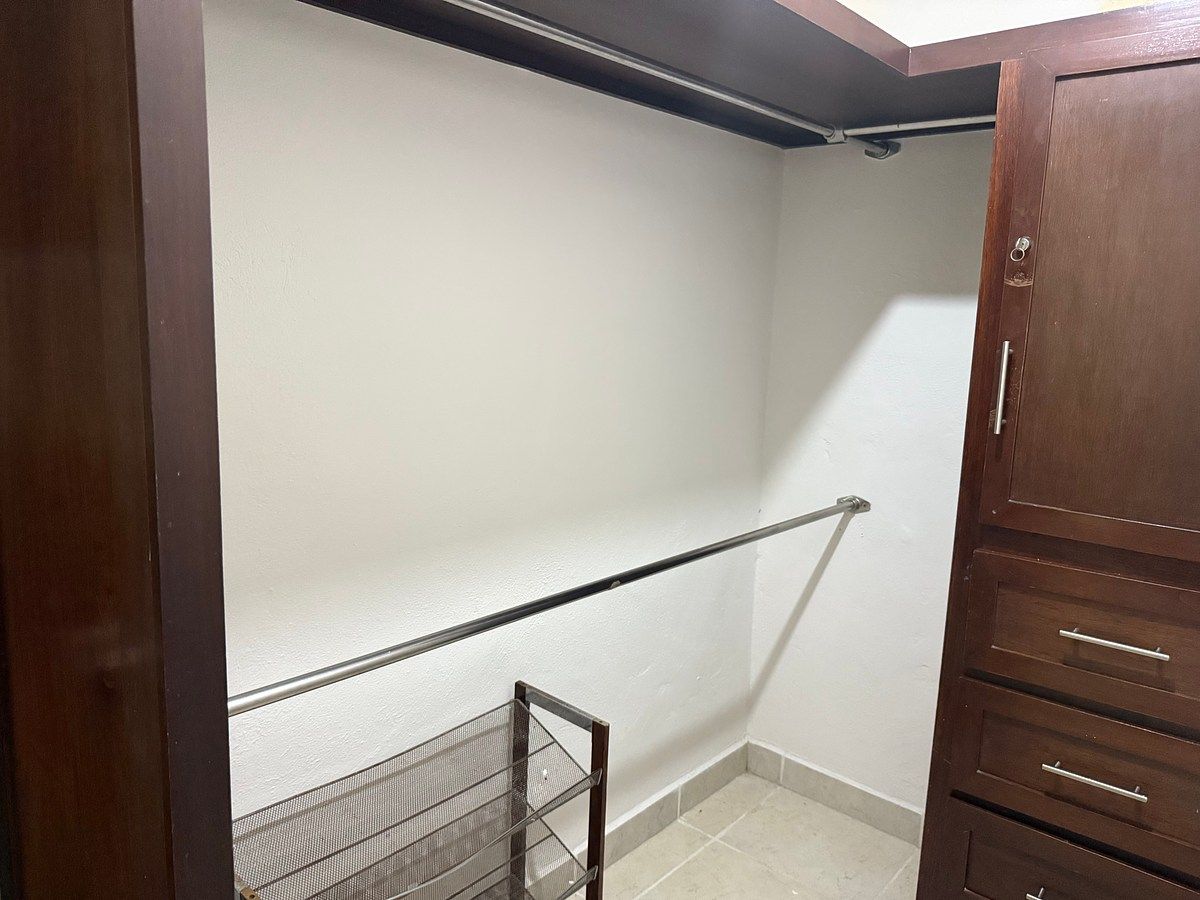 Vestidor recámara secundaria, foto 34 de 43
