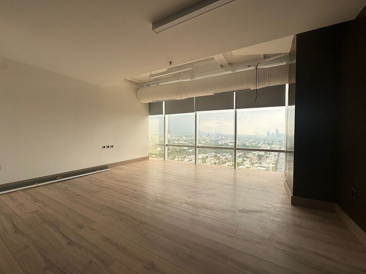 Sala Comercial em Zona Loma Larga Oriente, San Pedro Garza García, foto 5 de 8