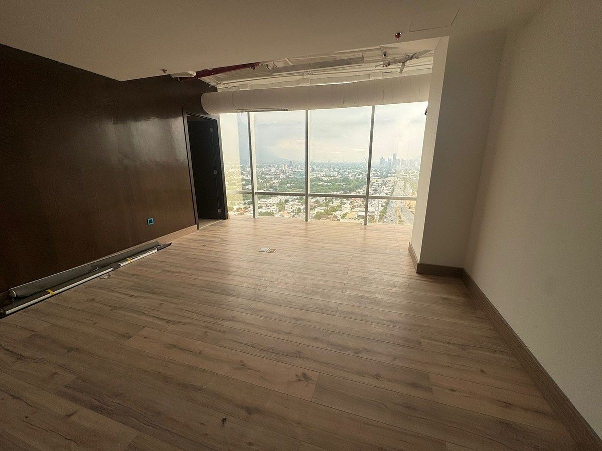 Sala Comercial em Zona Loma Larga Oriente, San Pedro Garza García, foto 7 de 8
