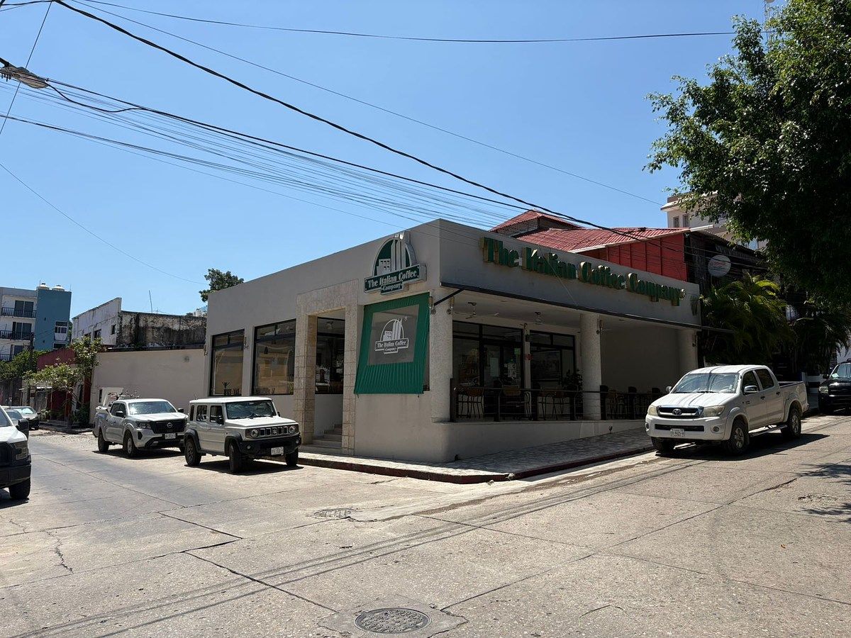 LOCAL EN RENTA, photo 1 of 3