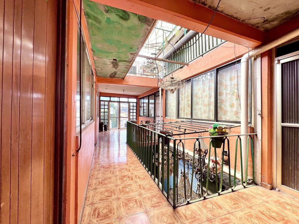 Building in Copilco El Alto, Coyoacán, photo 10 of 12