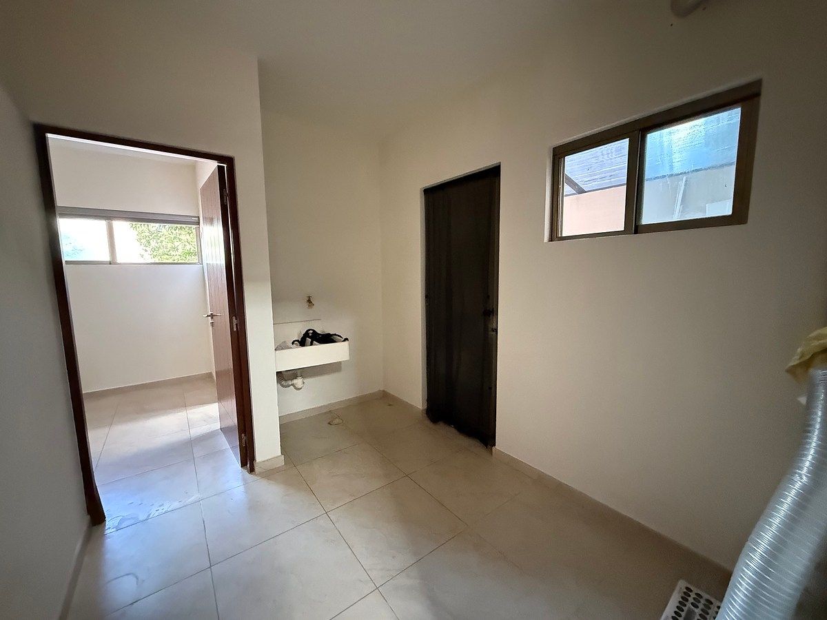 Cuarto de lavado, photo 25 of 29