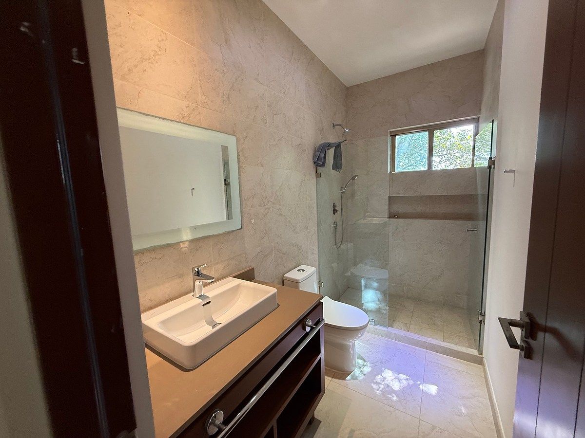 Baño hab. secundaria 1, photo 16 of 29