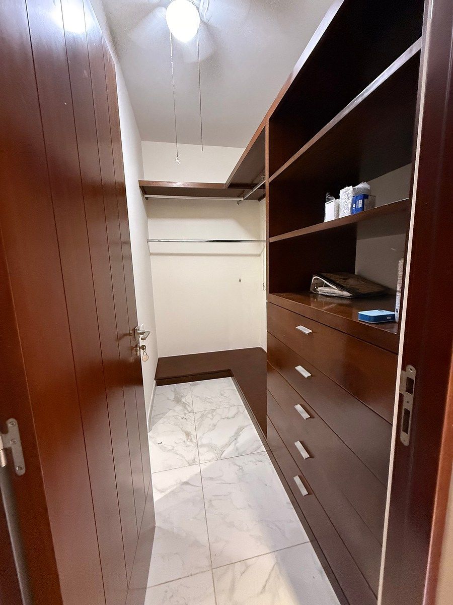 Closet vestidor hab. principal, photo 11 of 29