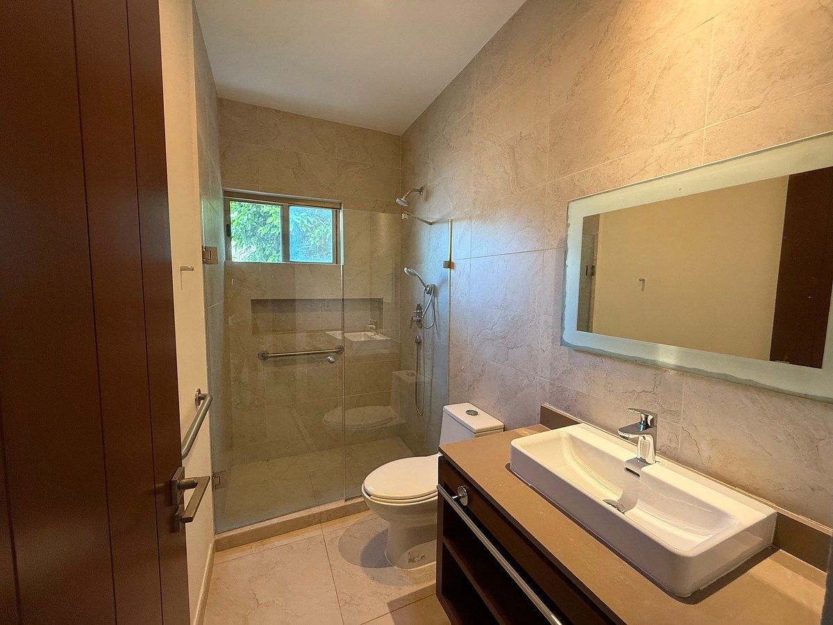 Baño hab. secundaria 2, photo 19 of 29
