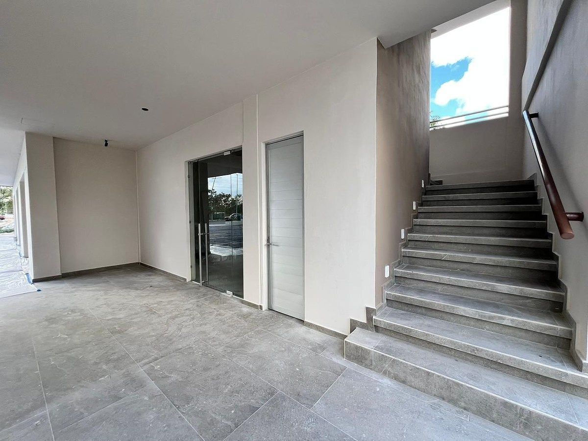 Retail Space in Vía Cumbres Residencial, Benito Juárez, photo 3 of 18
