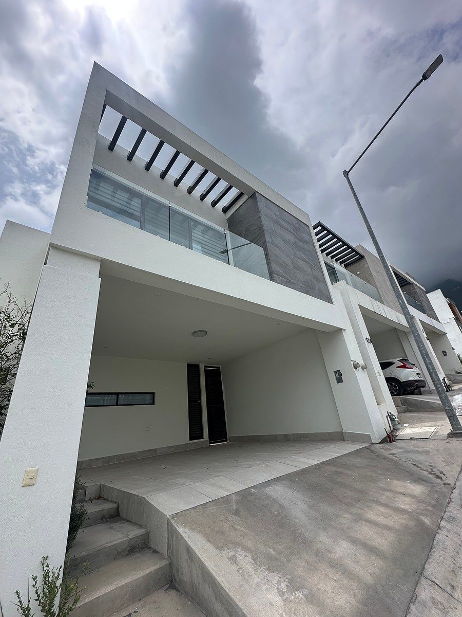 CASA EN VENTA CON TERRAZA  CUMBRES ELITE PREMIER MONTERREY, foto 1 de 33