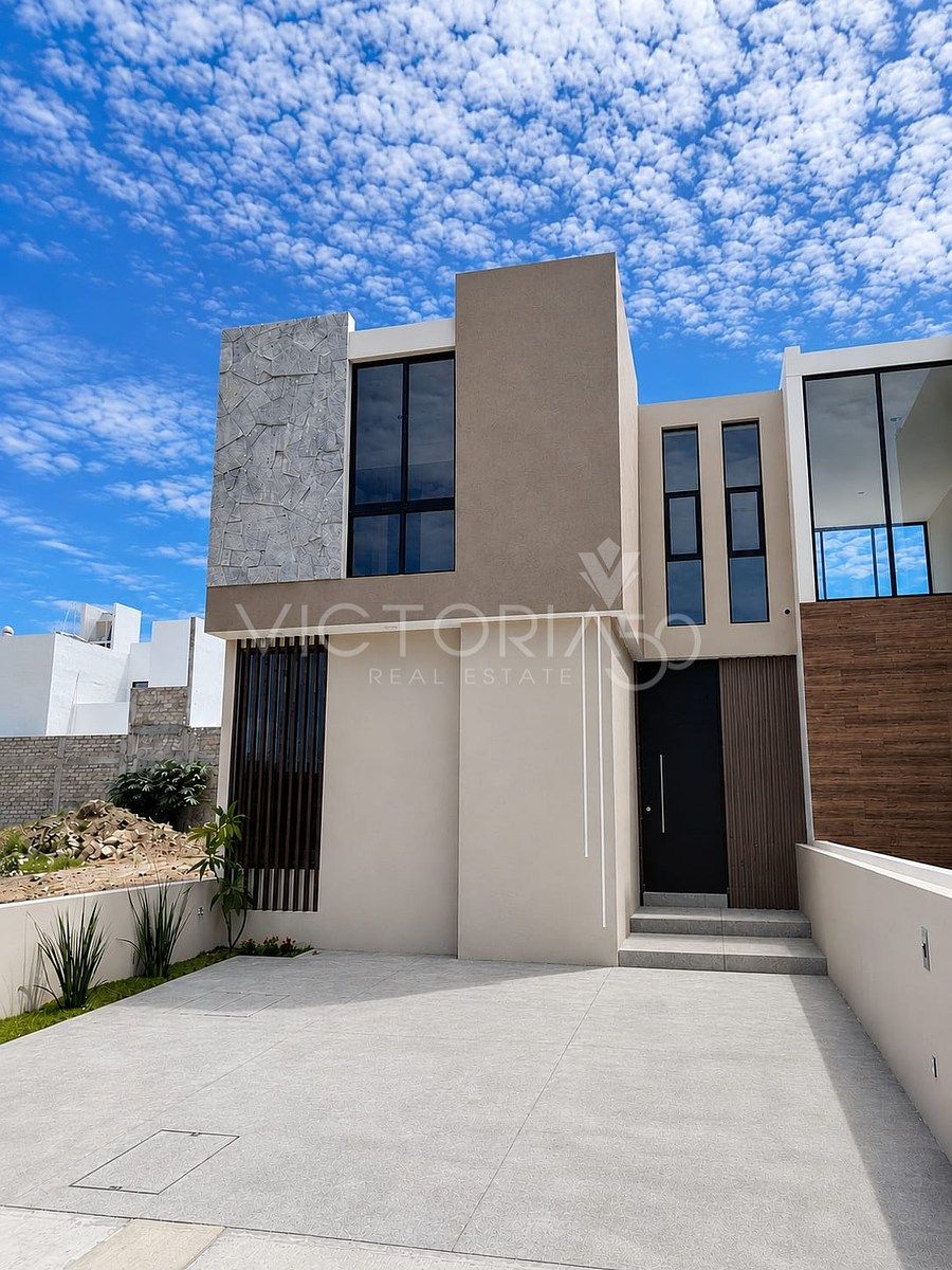 Casa en Venta en Villa de Álvarez Norte, photo 1 of 17