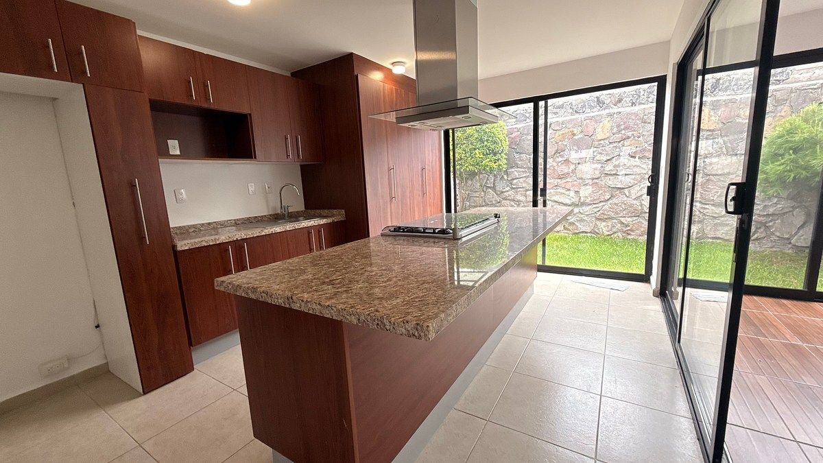 Venta, Casa en condominio en El Refugio, foto 1 de 29