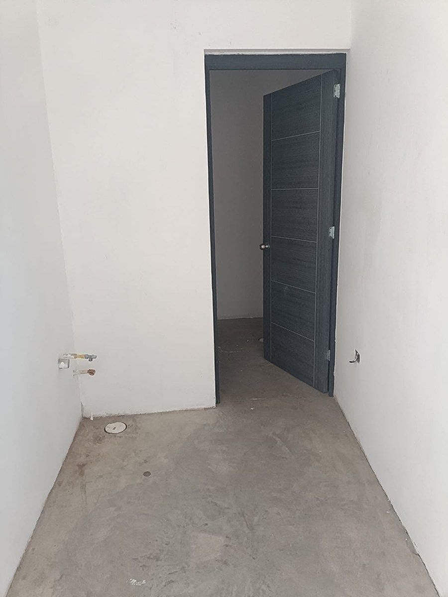 Retail Space in Villas de San Lorenzo, La Paz, photo 4 of 8