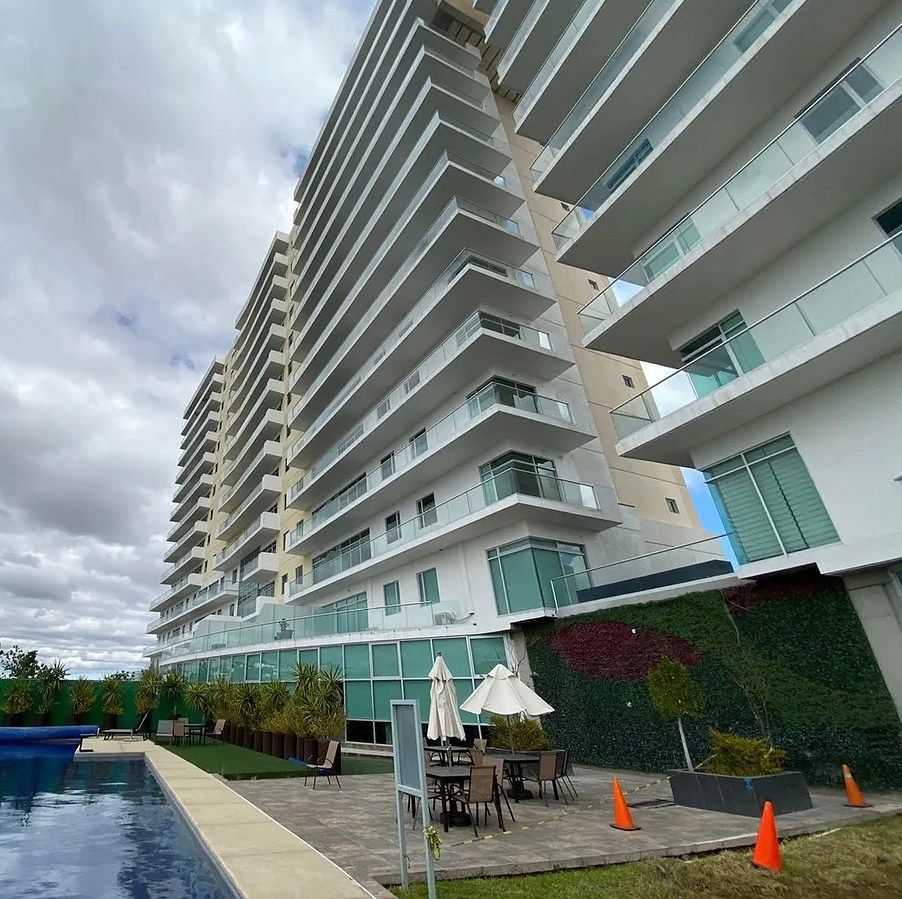 VIVE EN LAS ALTURAS DE JURIQUILLA, photo 1 of 19