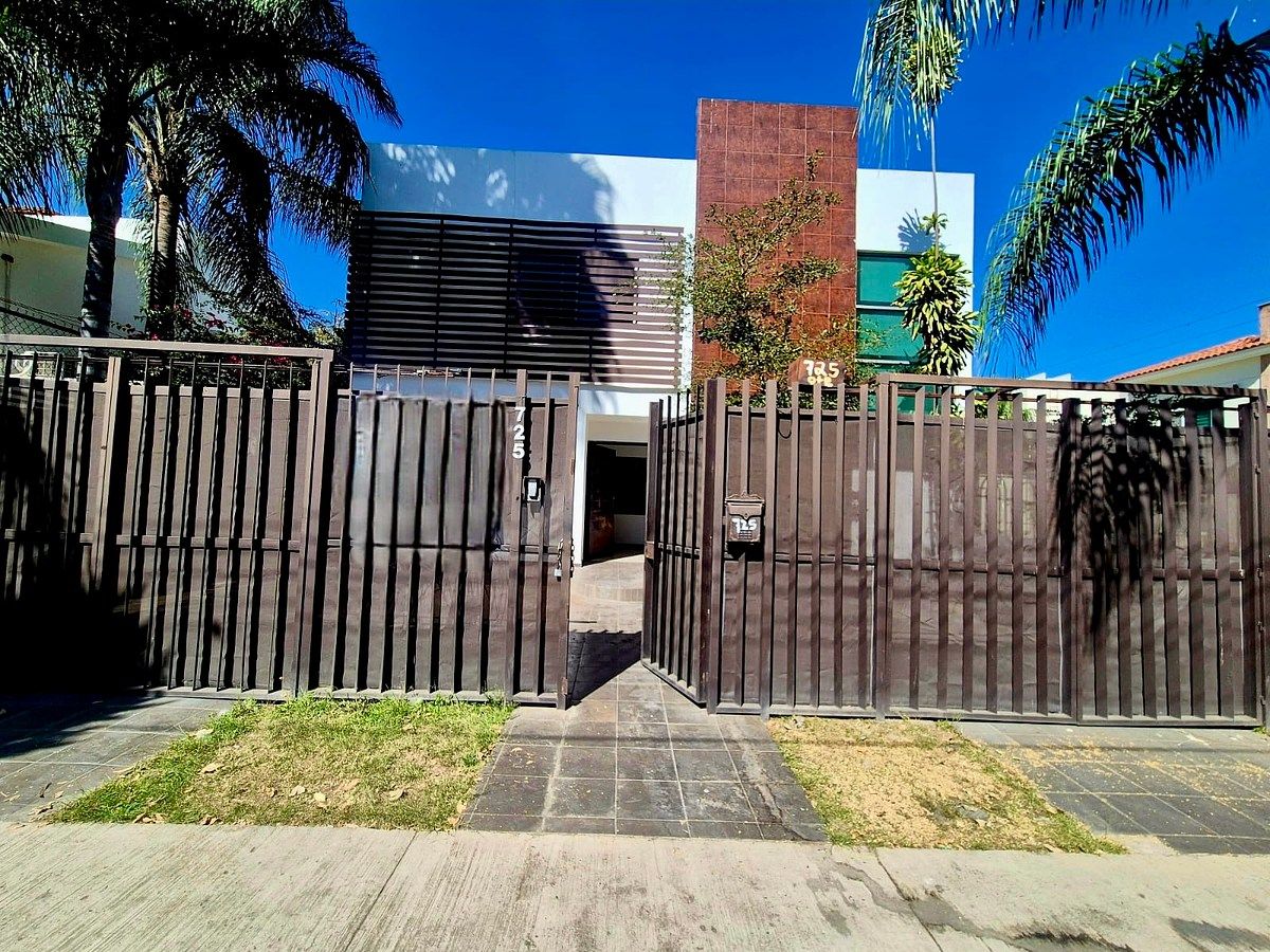 Linda casa à Venda e Aluguel Jardim Real, foto 1 de 13