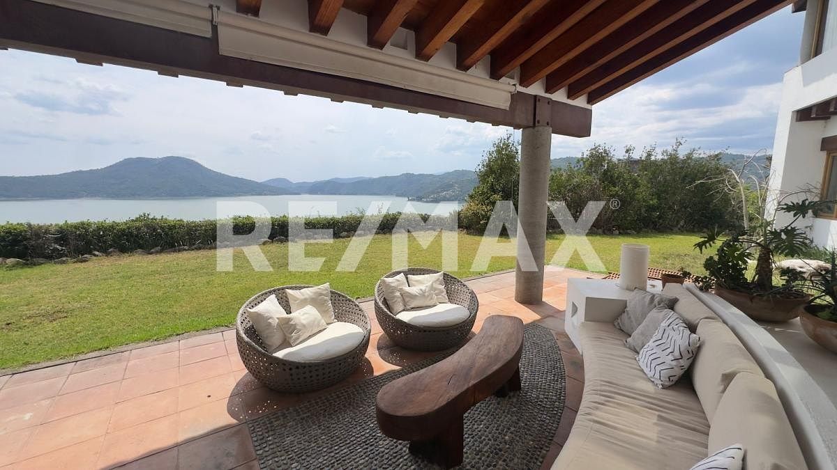 House in Gated Community in La Peña, Valle de Bravo, photo 13 of 16