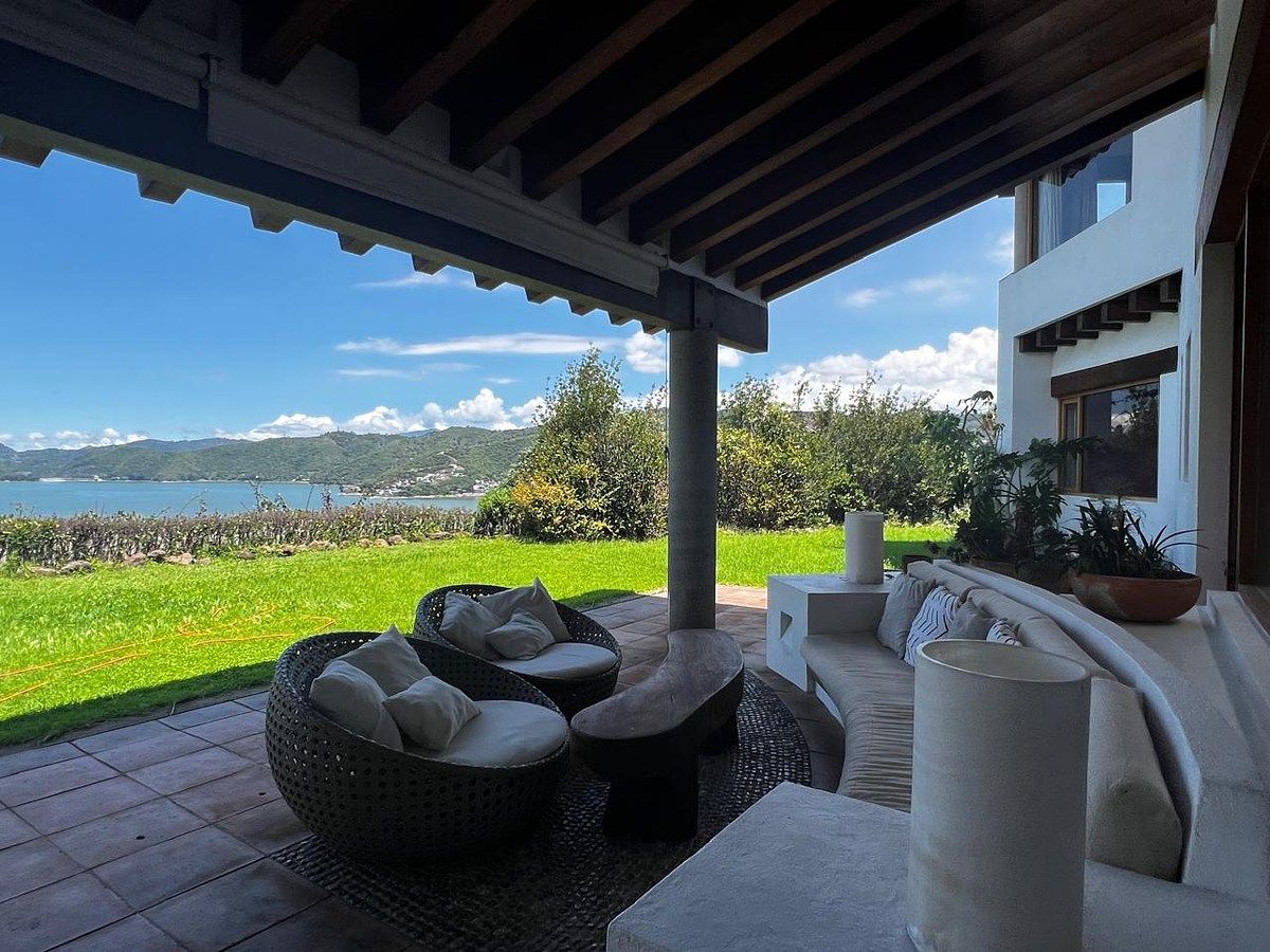 Casa en condominio en La Peña, Valle de Bravo, foto 2 de 25