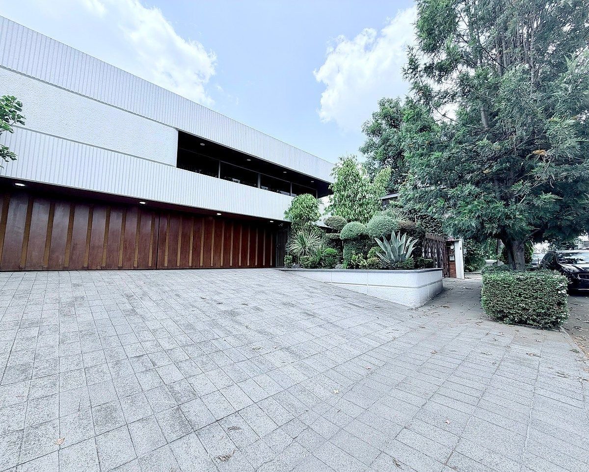 Venda de Casa em Bosques de las Lomas, Miguel Hidalgo, foto 1 de 49
