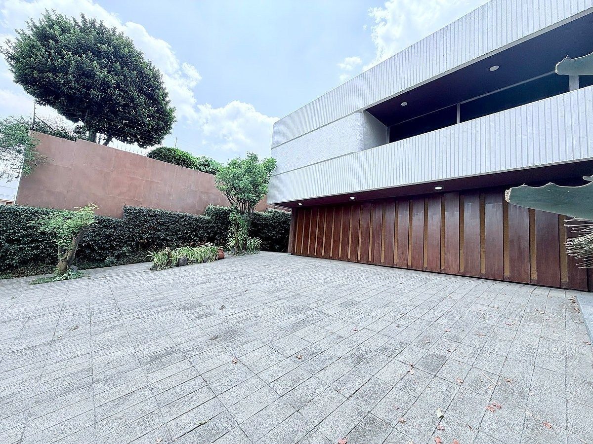 Casa em Bosque de las Lomas, Miguel Hidalgo, foto 2 de 49