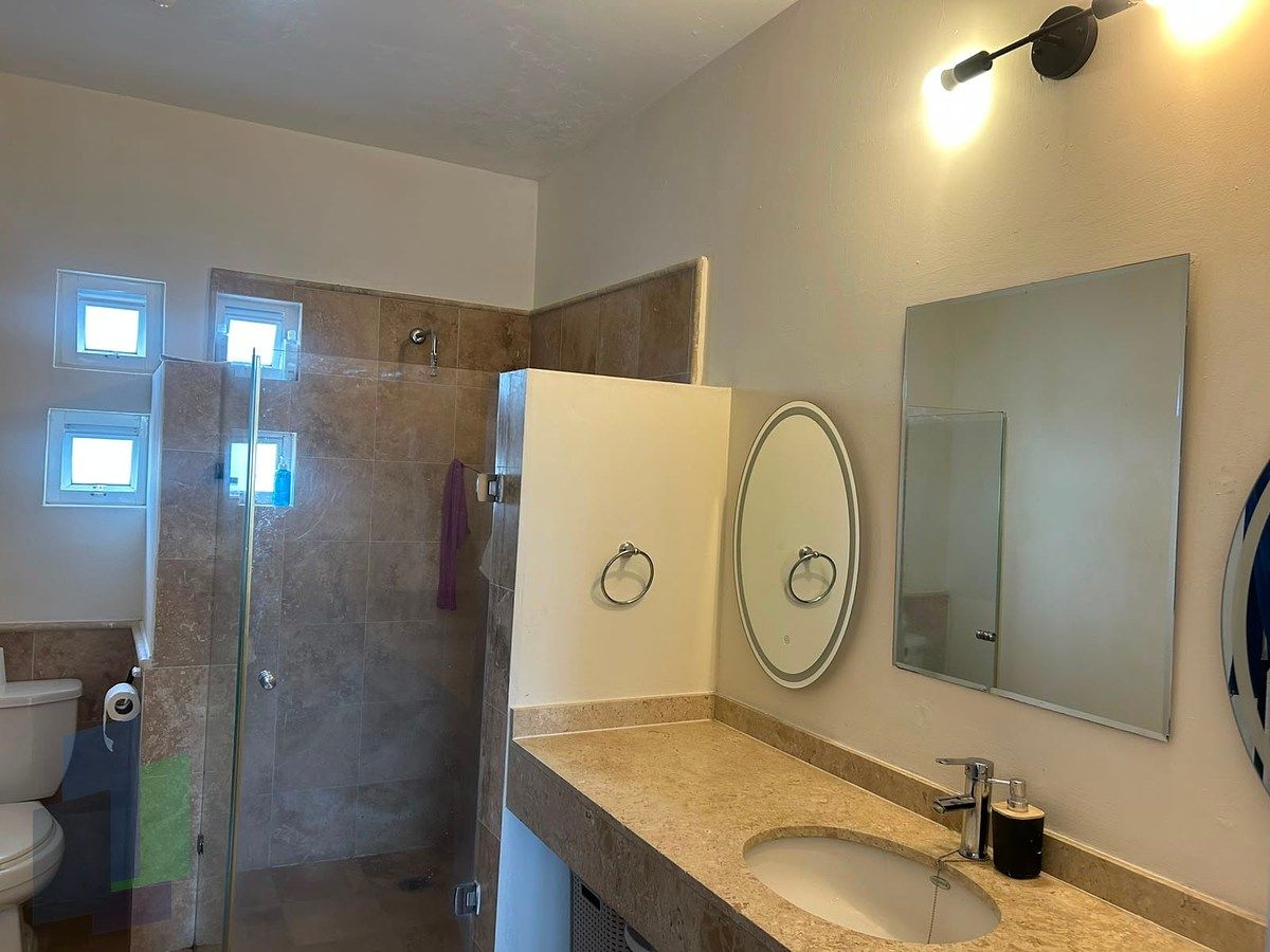 Baño principal, foto 10 de 18
