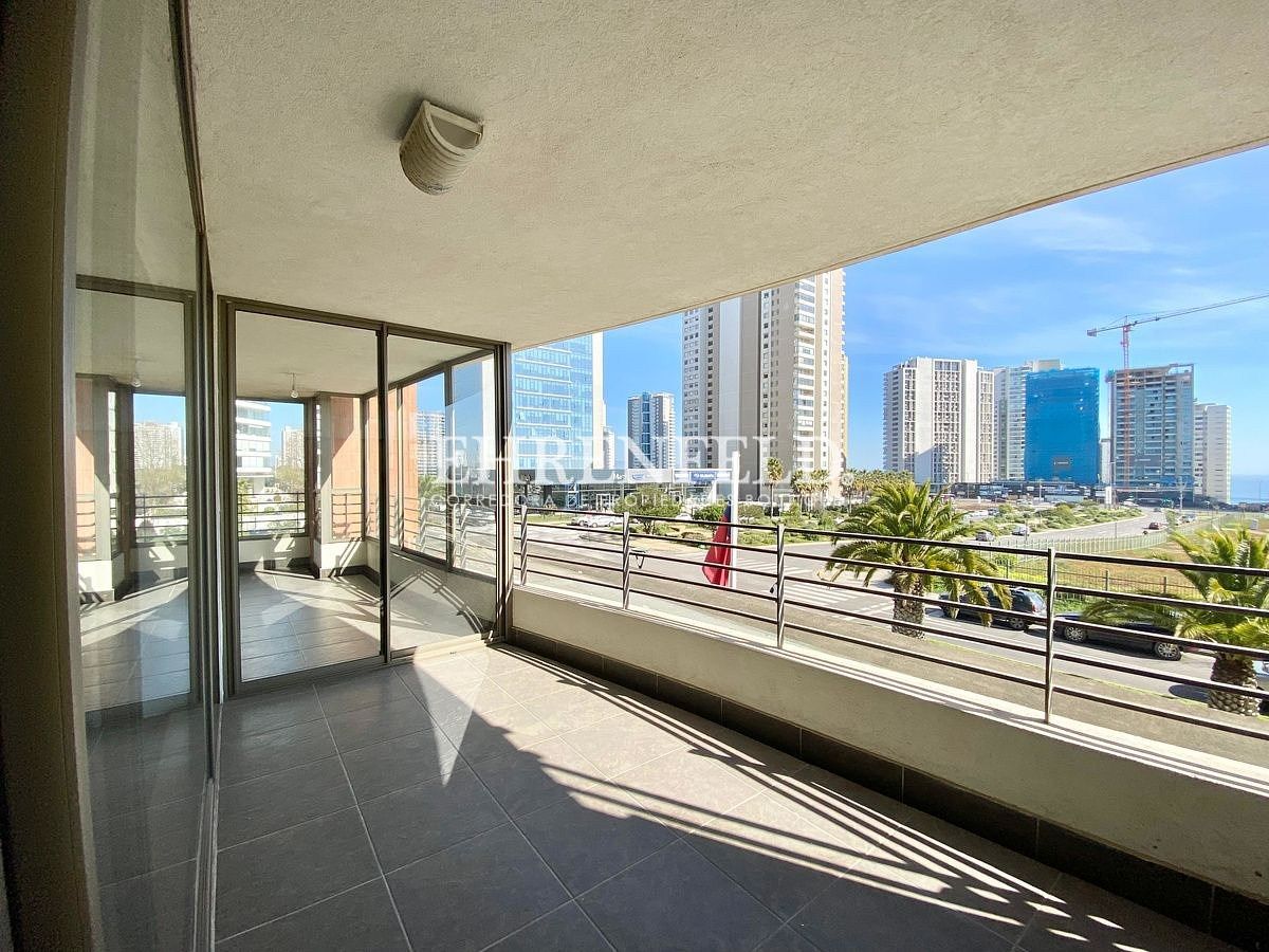 Bosques de Montemar, Concón. Amplio departamento, foto 1 de 31