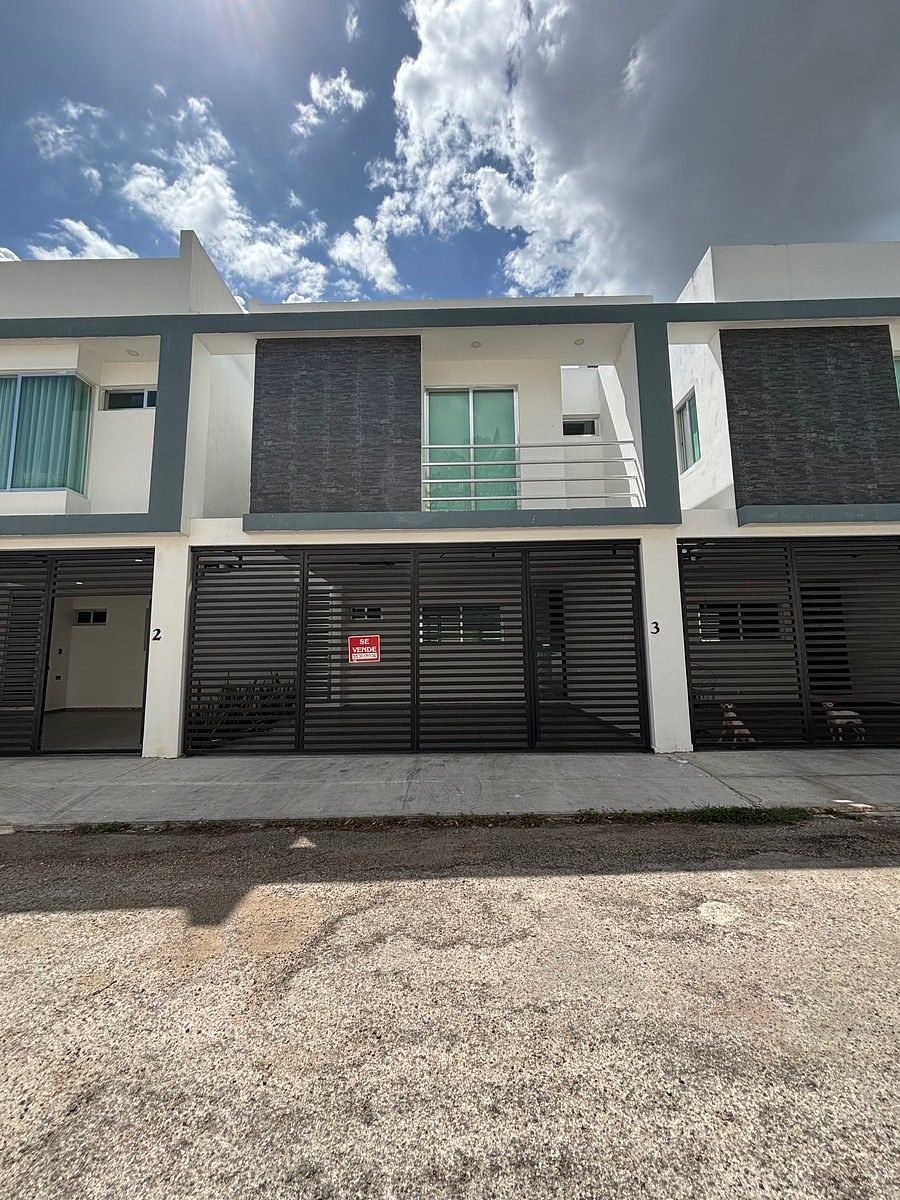 Townhouse de lujo, con excelente ubicación en Altabrisa, foto 1 de 14