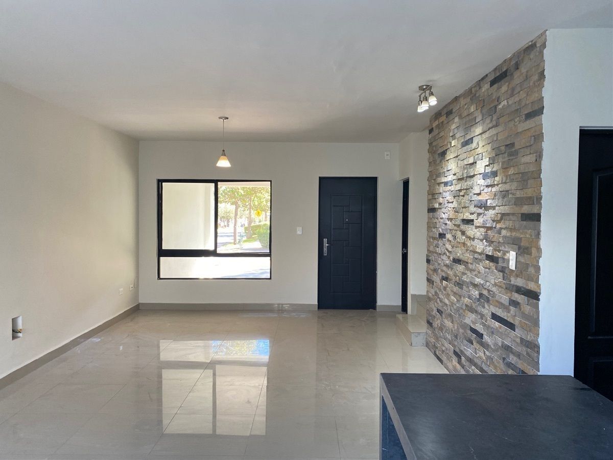 Casa em Cumbres Provenza, García, foto 5 de 39